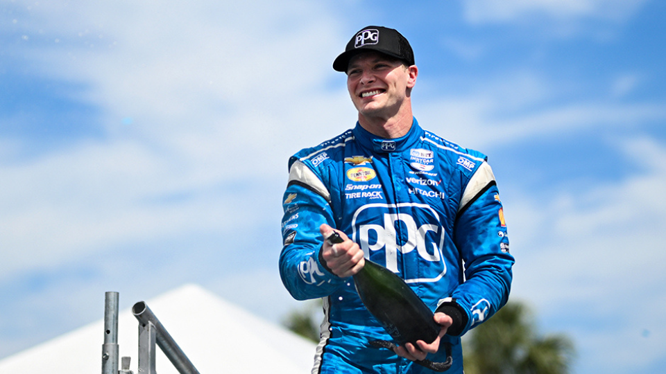 Newgarden dominates to win season opener at St. Pete